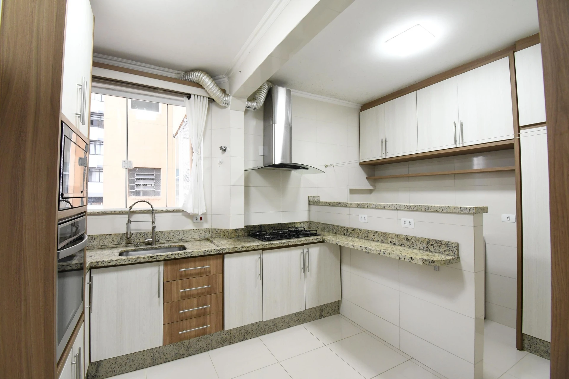 Furnished apartment, 68 m², with a washing machine — photo 5