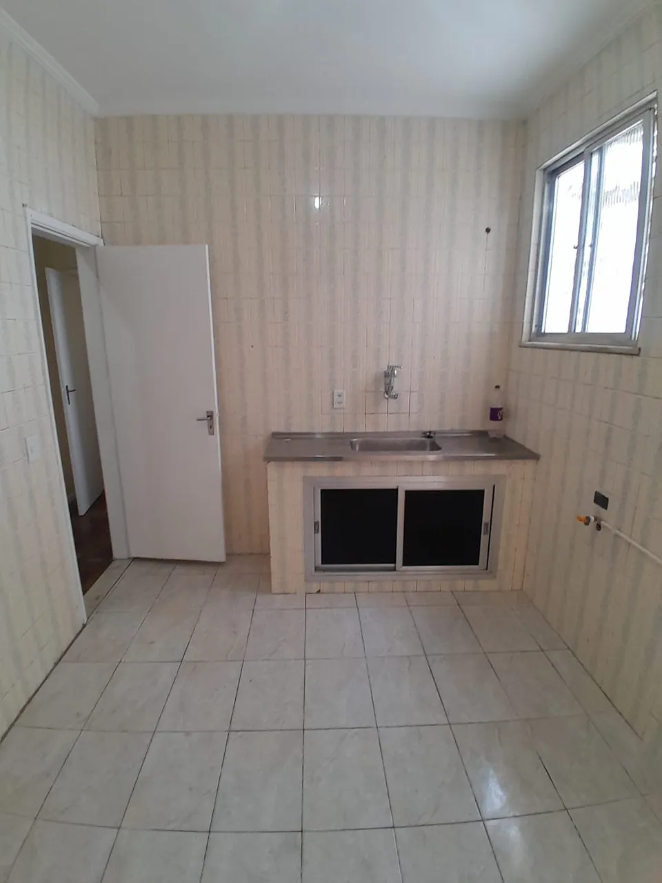 Apartamento de 3 quartos com armários planejados na cozinha — photo 6