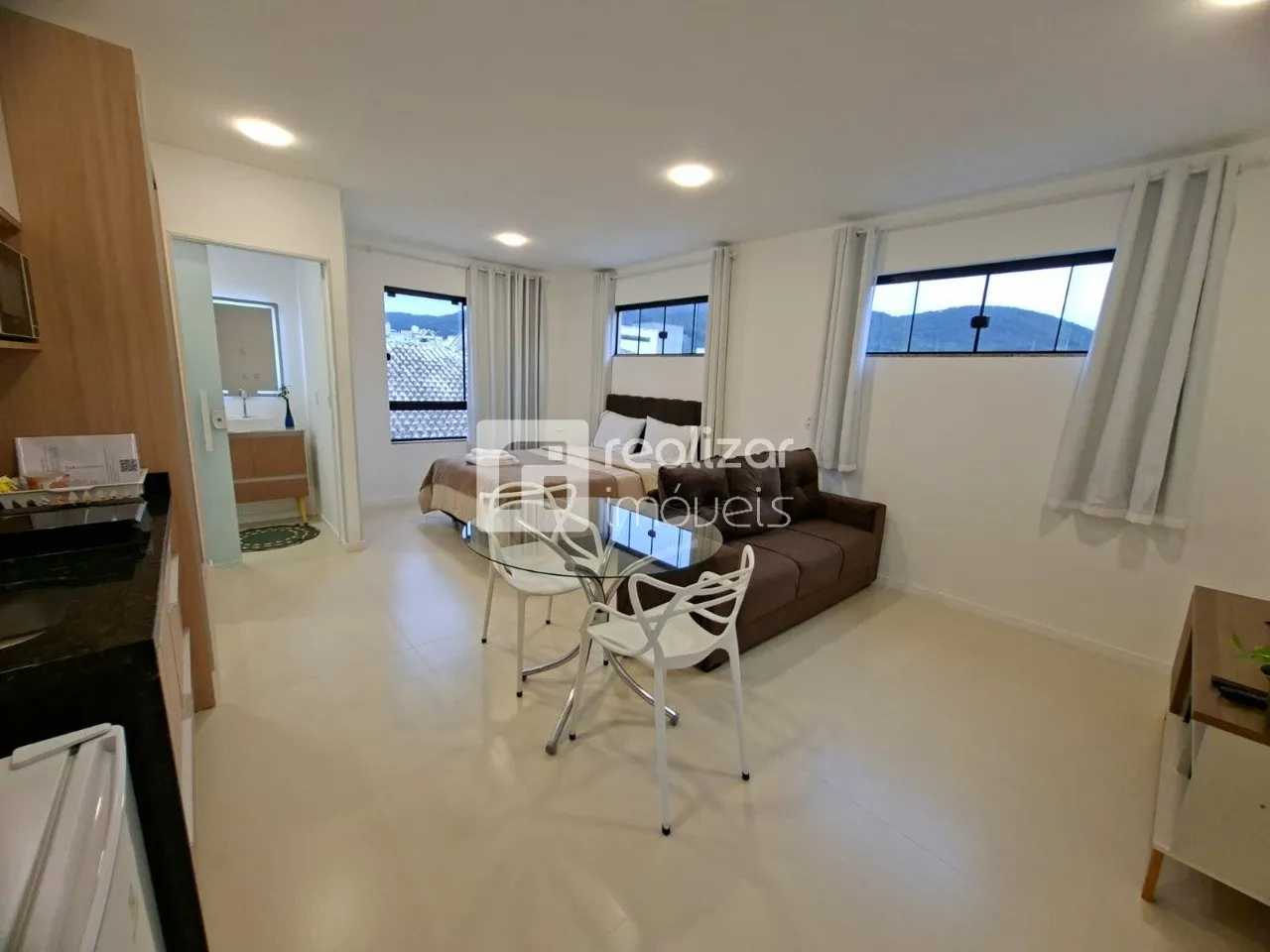 Furnished 30 m² studio with private garden — photo 4