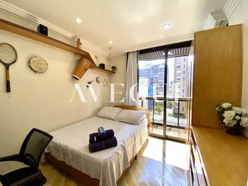 Apartamento sem mobília com 2 quartos e varanda — photo 22