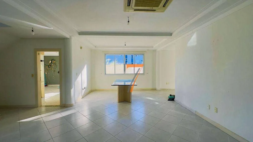 Casa con 4 dormitorios y balcón privado — photo 3