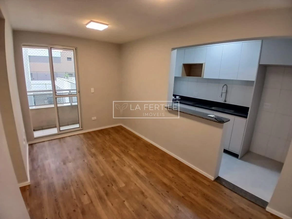 Apartamento com piso de madeira ou laminado, Vila Izabel — photo 17