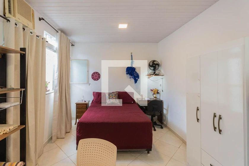 Furnished apartment, 22 m², with a home office — photo 3