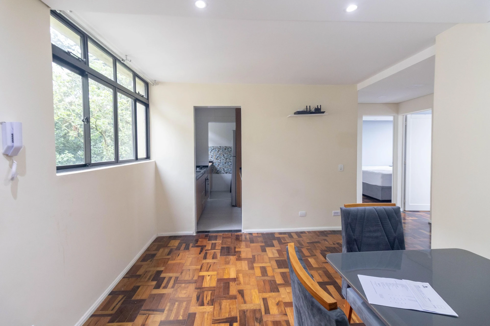 3-bedroom apartment with a washing machine