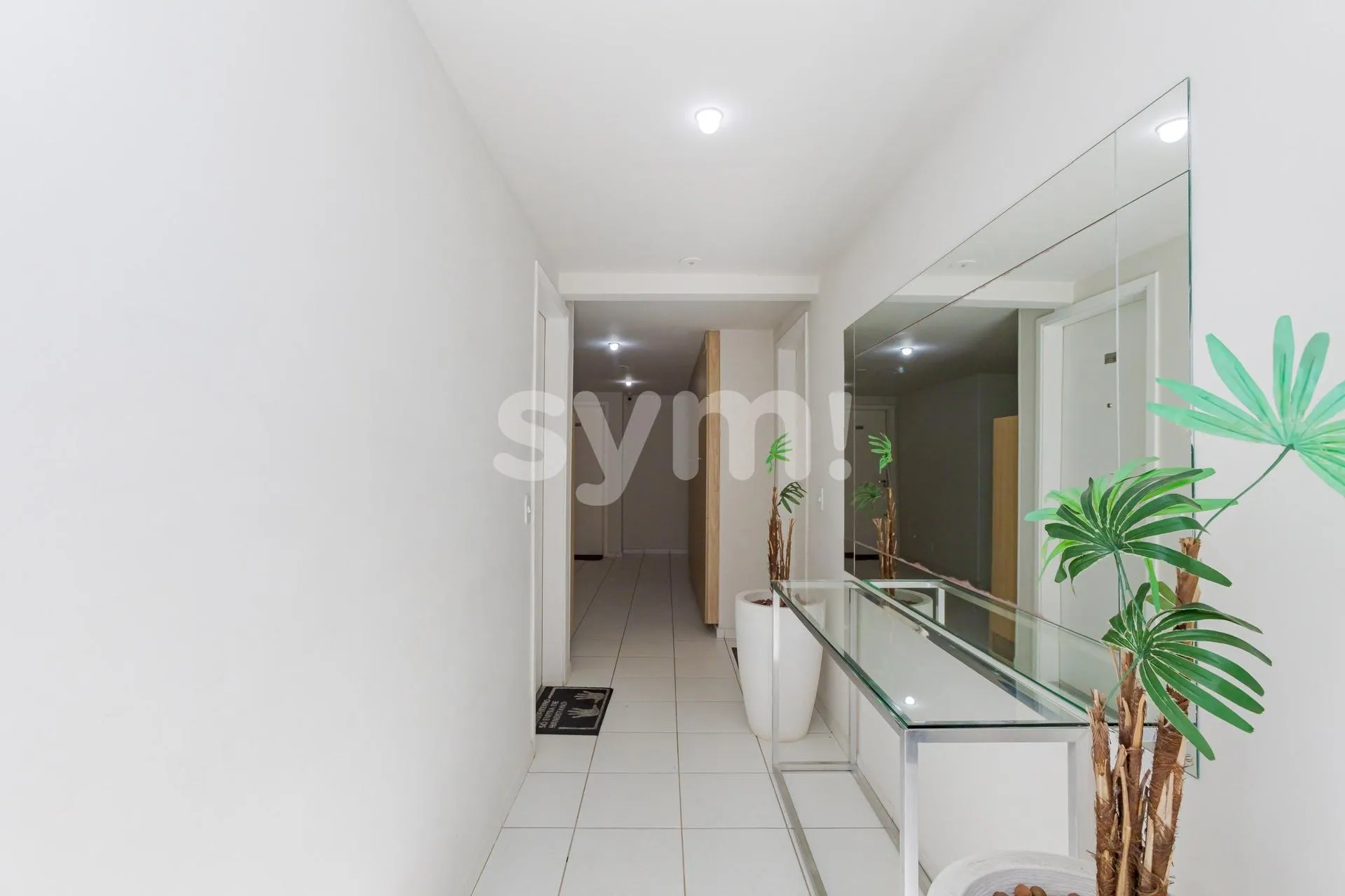 Apartment, 68 m², with wood or laminate floors — photo 37