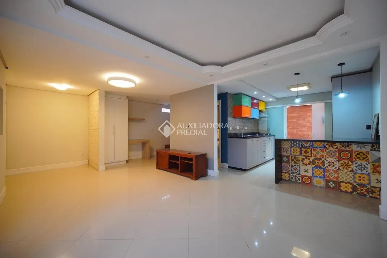 Walk-in closet in a 3-bedroom house, 140 m² — photo 7
