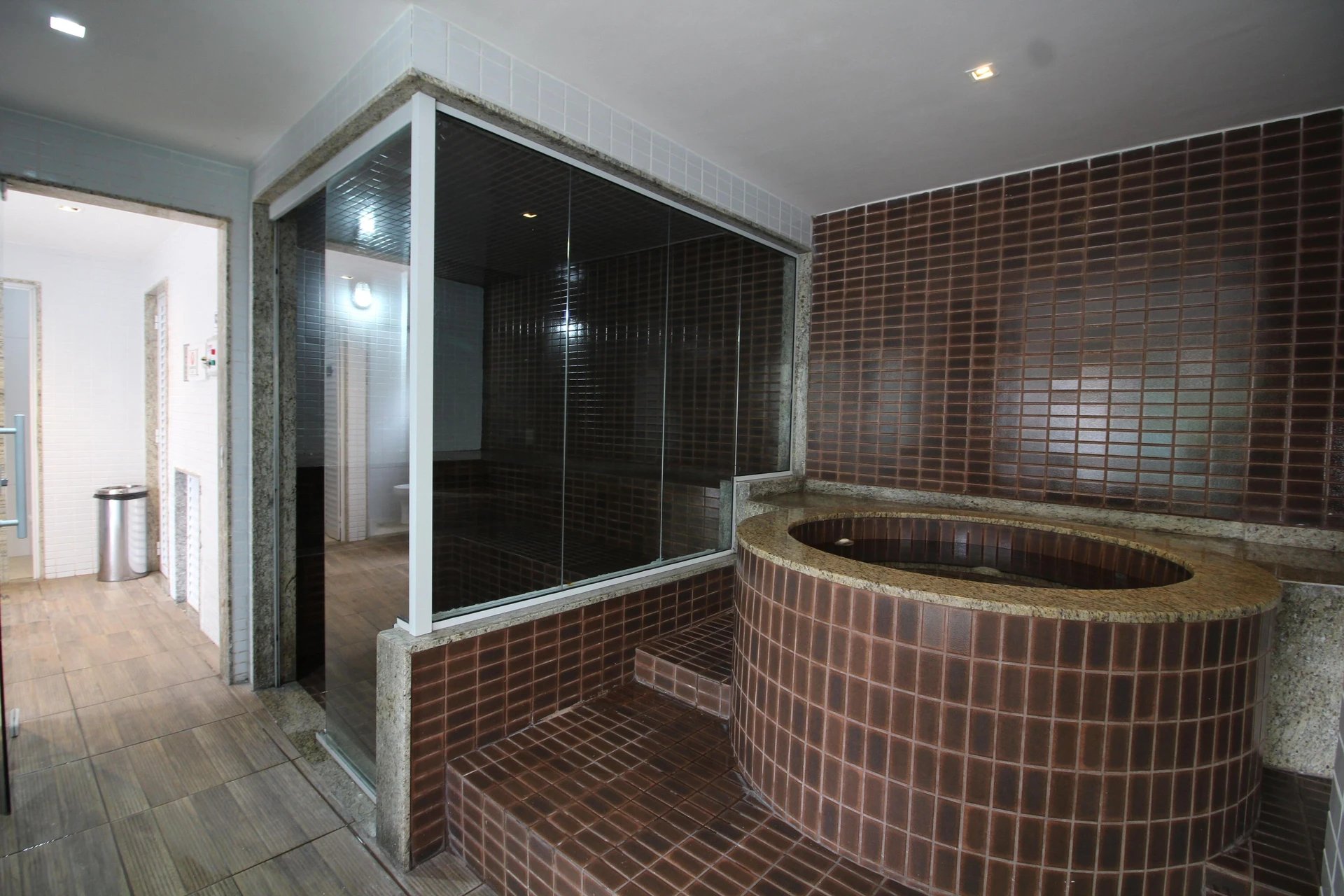 Apartamento de 1 quarto em condomínio com sauna — photo 27