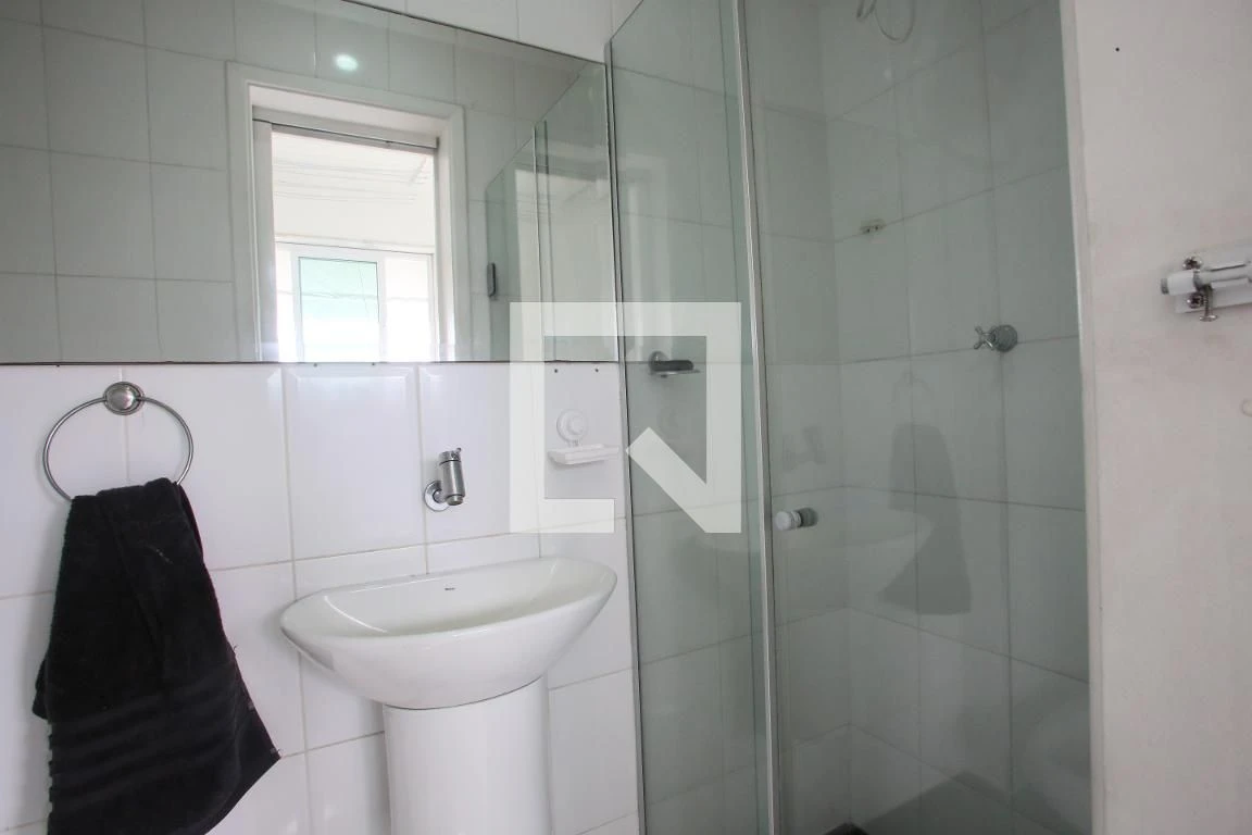 Furnished apartment with 3 bedrooms and a closed kitchen — photo 44