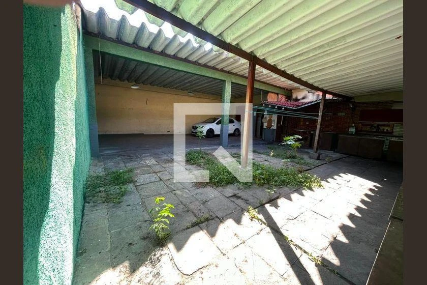 Casa com 3 quartos e 6 vagas de garagem — photo 4