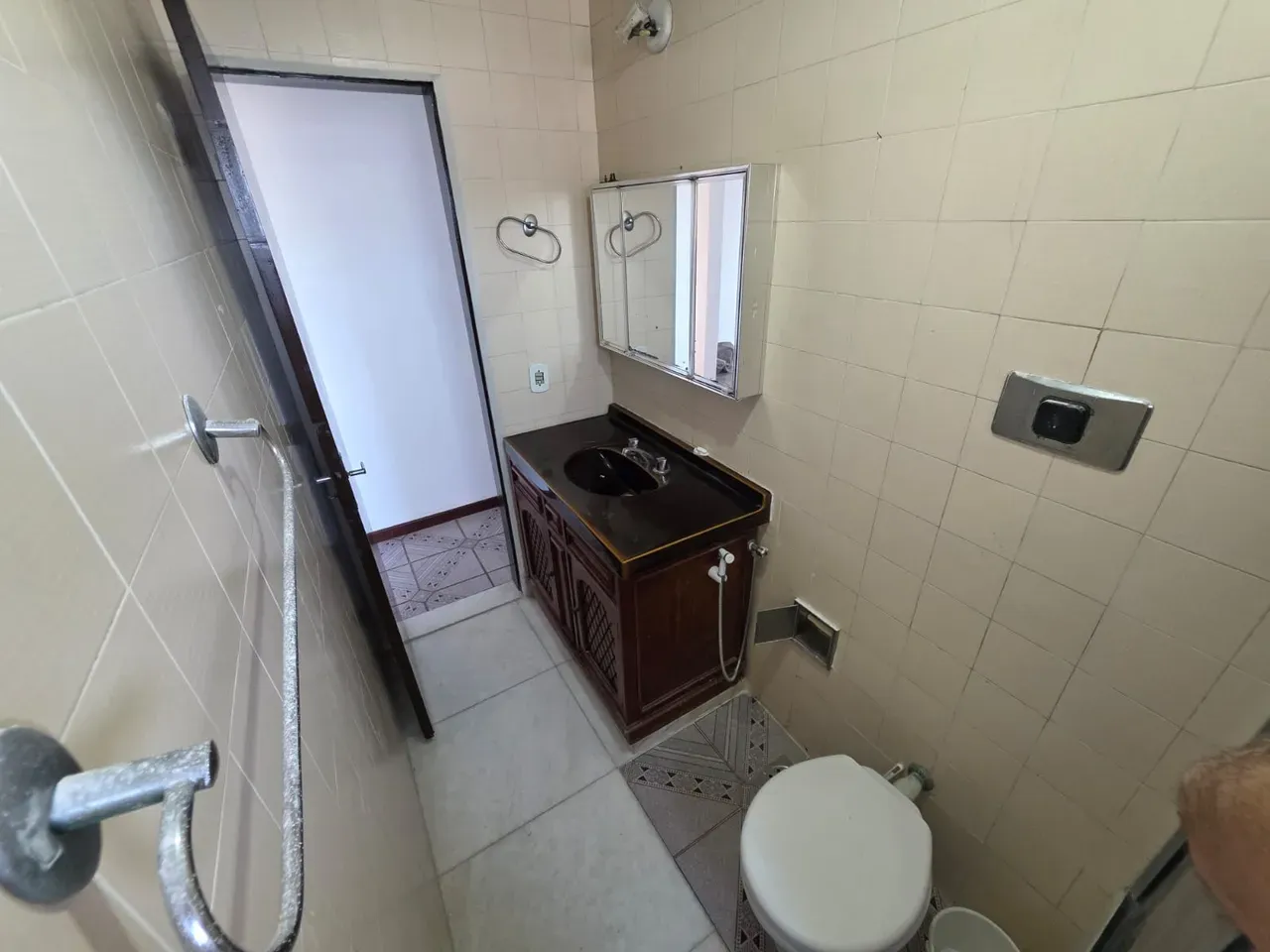 2-bedroom apartment with a mountain view — photo 17