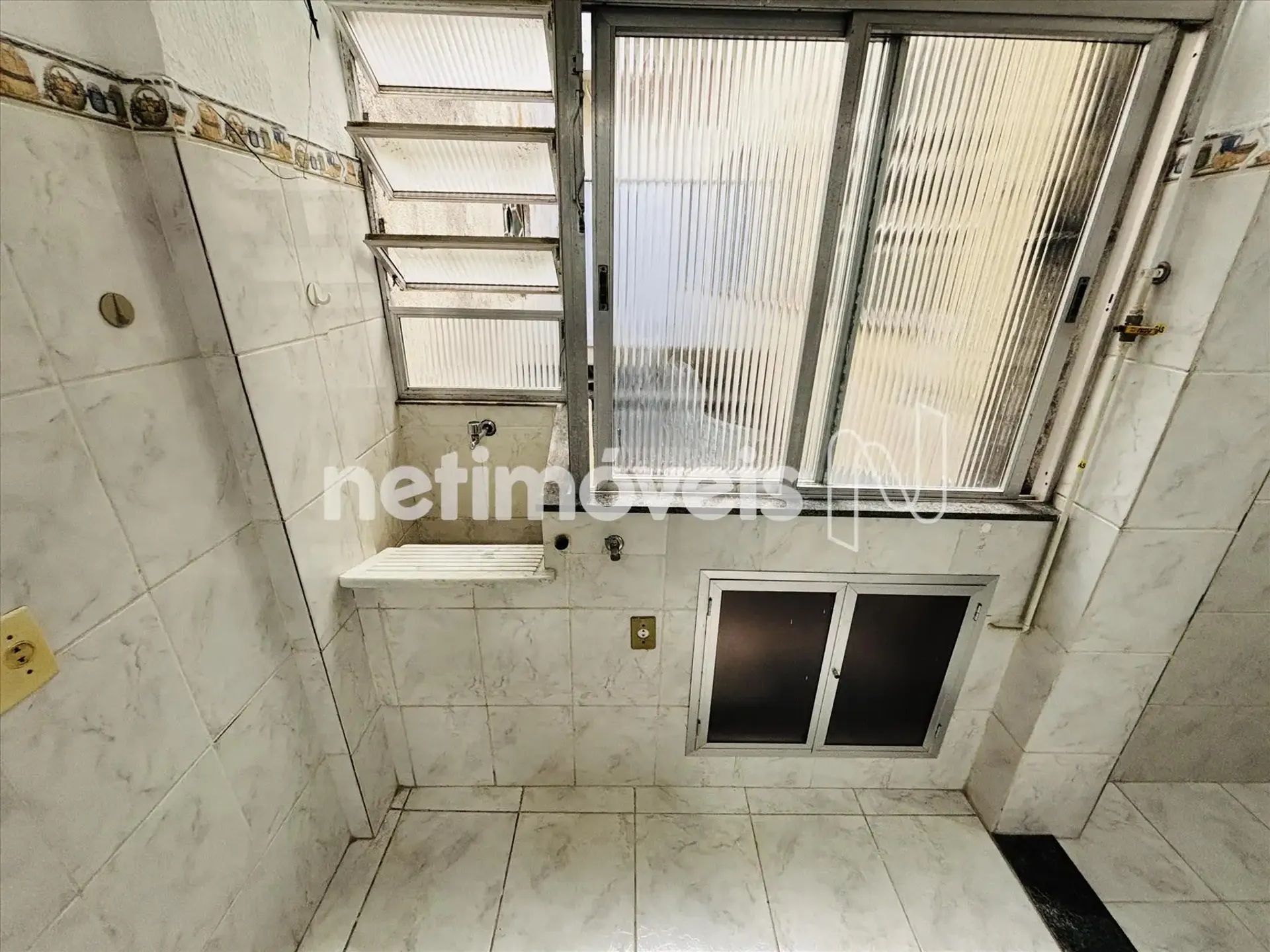 Apartamento com 2 quartos, cozinha separada e 1 banheiro — photo 26
