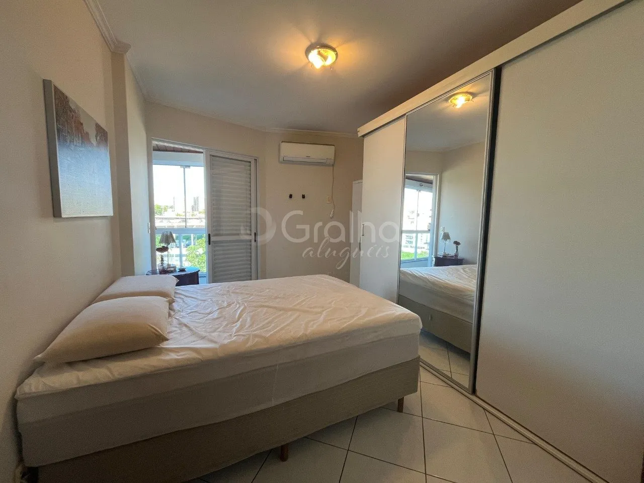 Apartamento amueblado de 2 dormitorios con parrilla en balcón — photo 16
