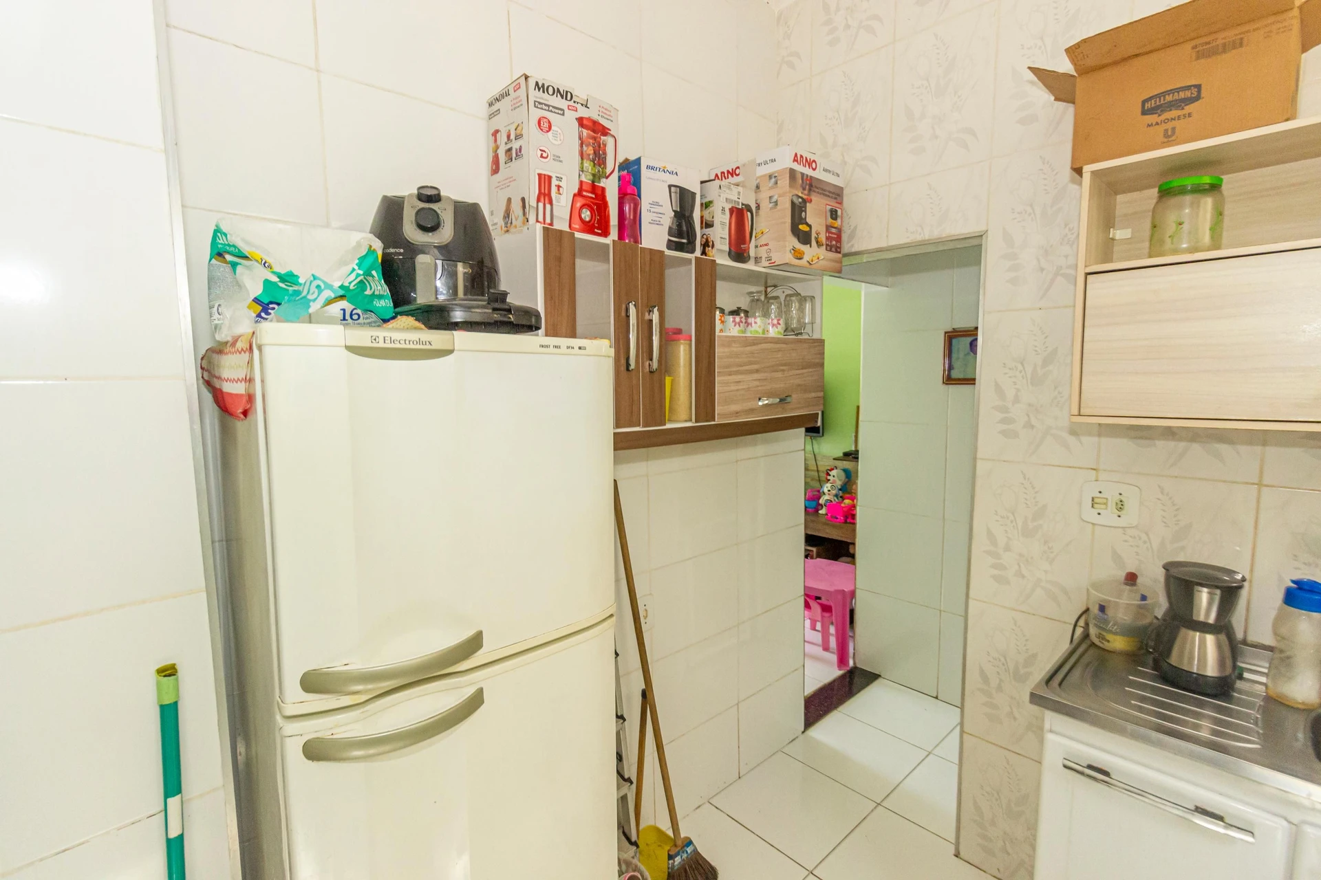 Furnished 2-bedroom apartment with gas stove kitchen — photo 19