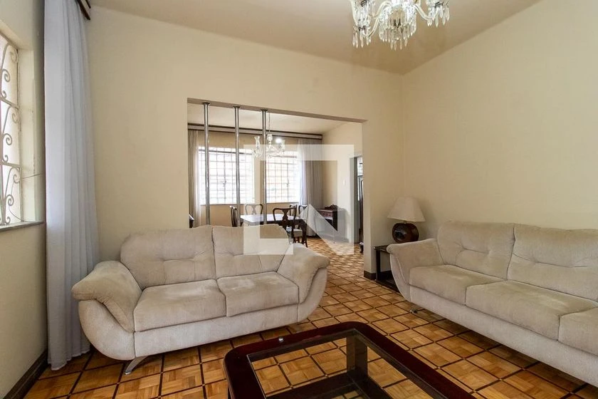 Casa com 5 quartos e área de churrasco privativa — photo 4