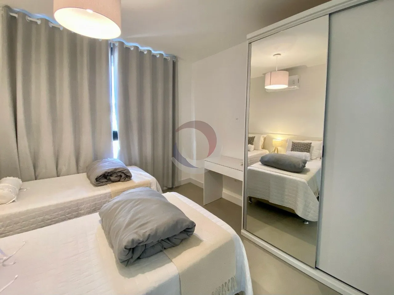 2-bedroom apartment with floor-to-ceiling windows — photo 17