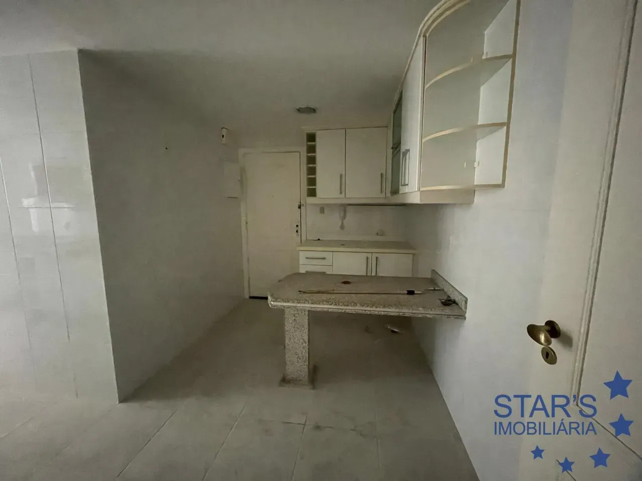 4-bedroom apartment, 1 with its own bathroom, 152 m² — photo 7