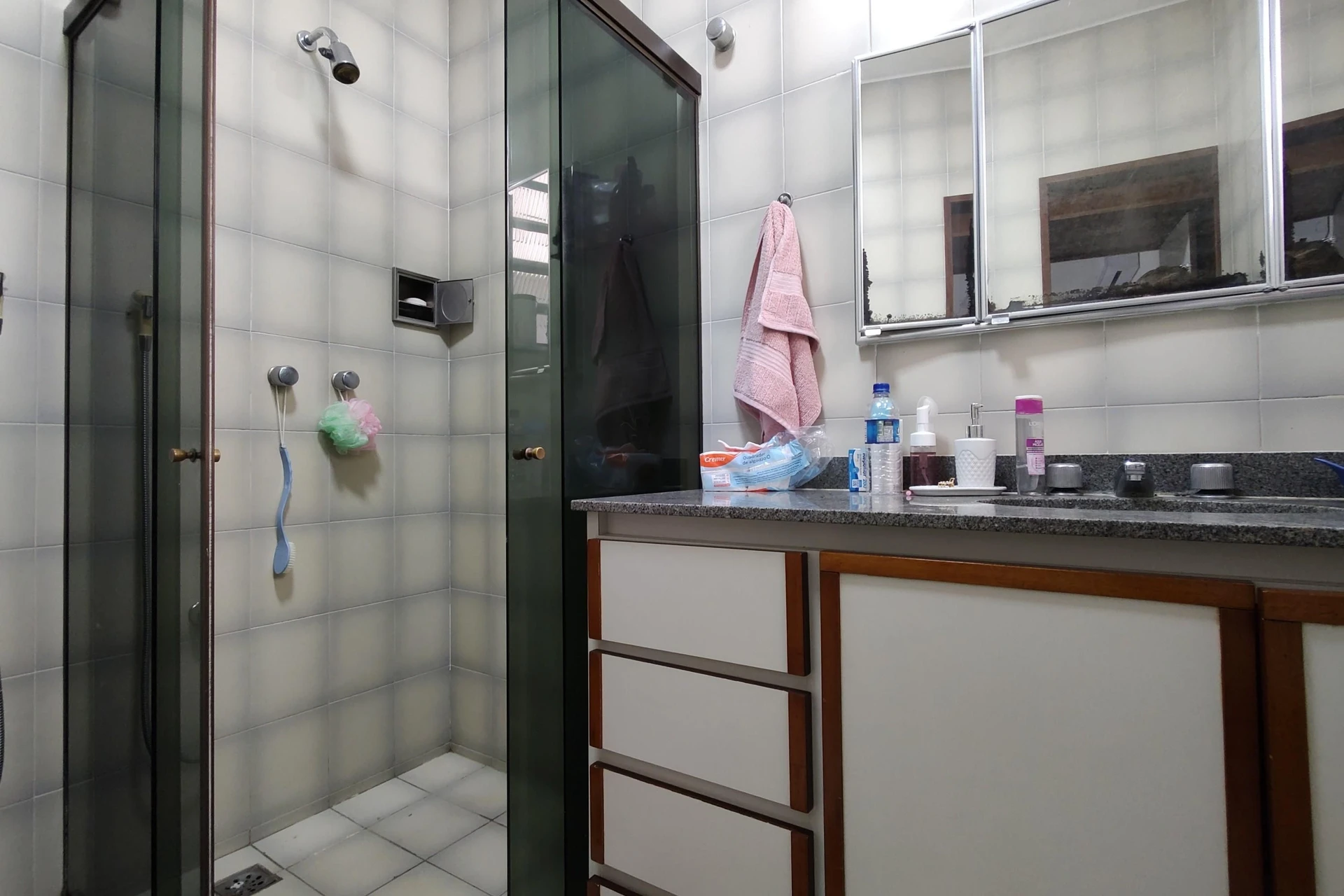Jacuzzi y 3 dormitorios: casa de 742 m² — photo 61
