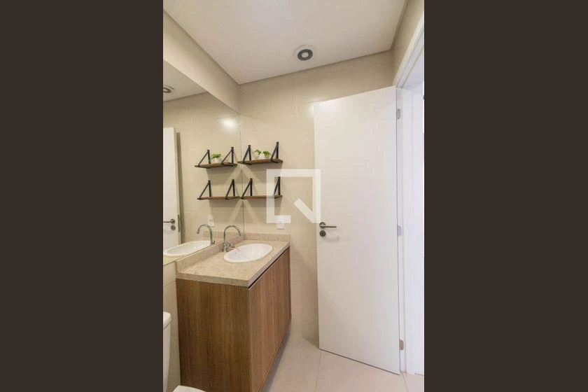 One-bedroom apartment with a home office in Curitiba — photo 22