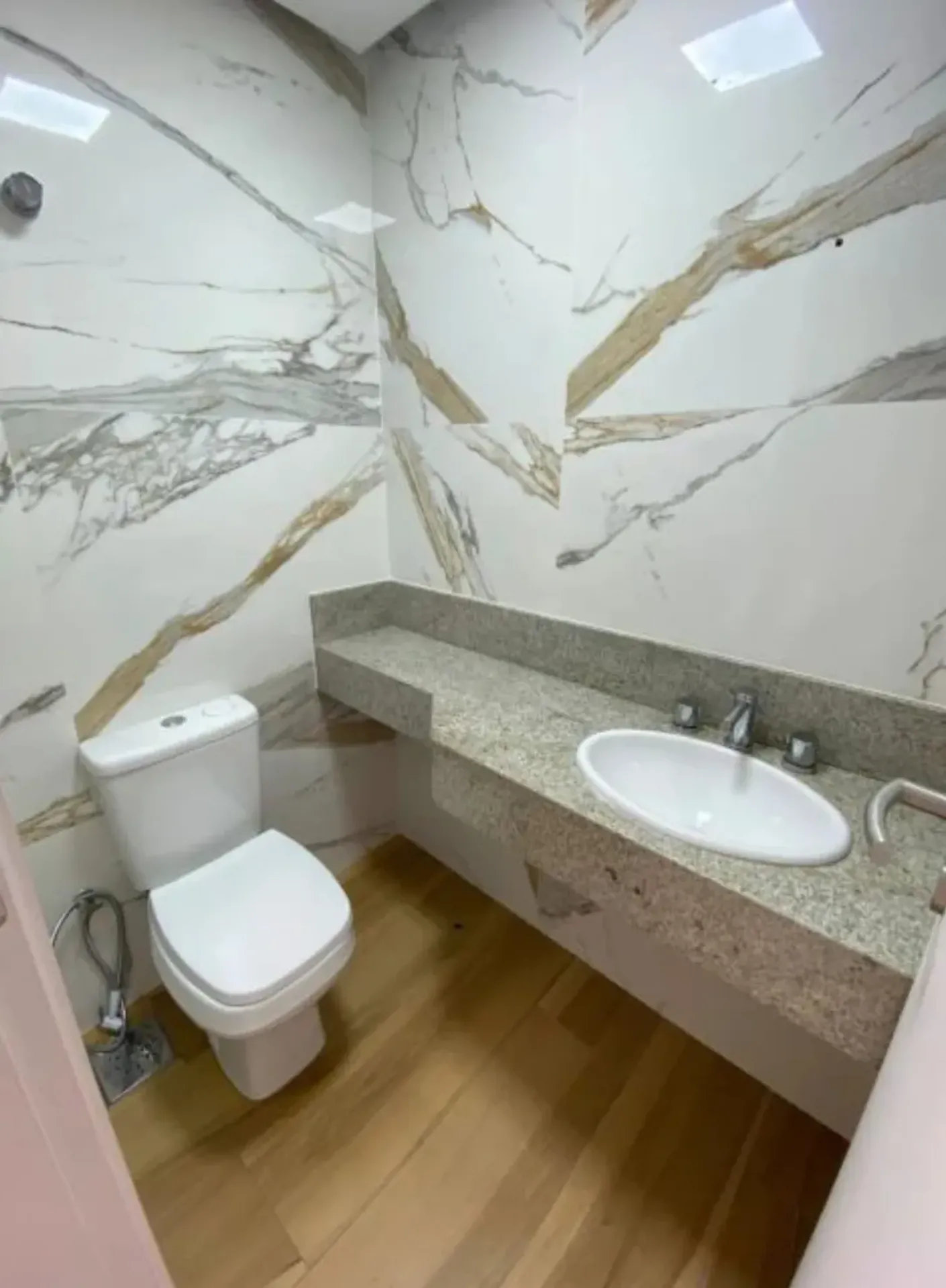 Duplex com 4 quartos, cozinha aberta a gás e 340 m² — photo 20