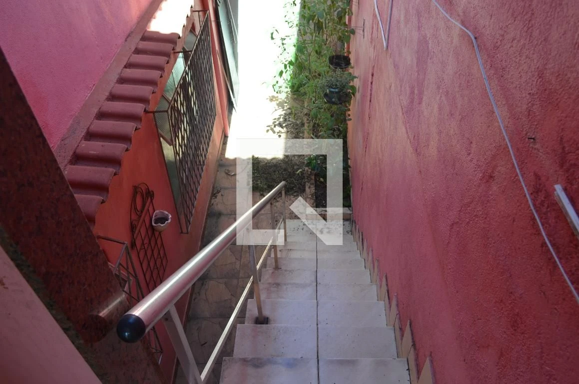 Unfurnished house with 2 bedrooms and private garden — photo 40