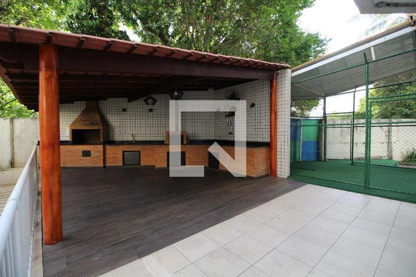 Apartamento amueblado de 3 dormitorios con balcón acristalado — photo 45