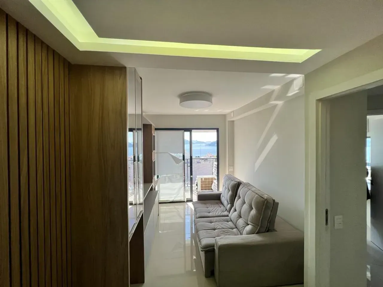 Furnished apartment, 75 m², with a water view — photo 5