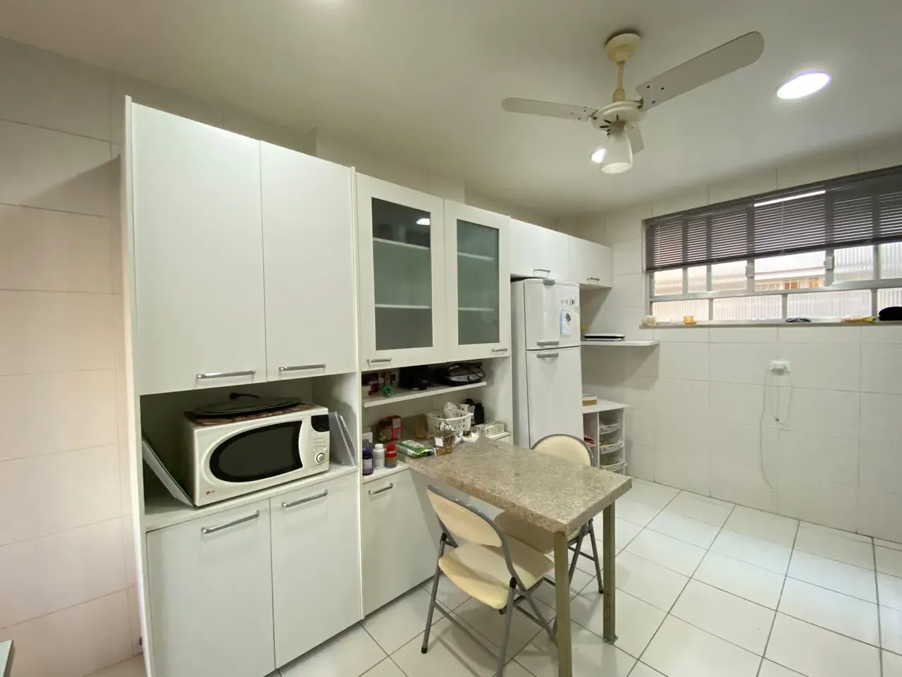 Apartamento mobiliado de 248 m² com 4 quartos e 4 banheiros — photo 8