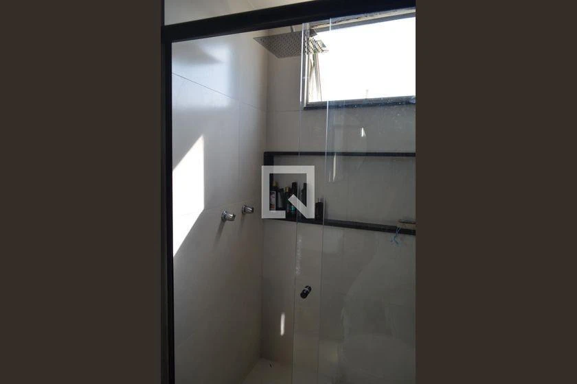 3-bedroom apartment in a building with a pool — photo 91