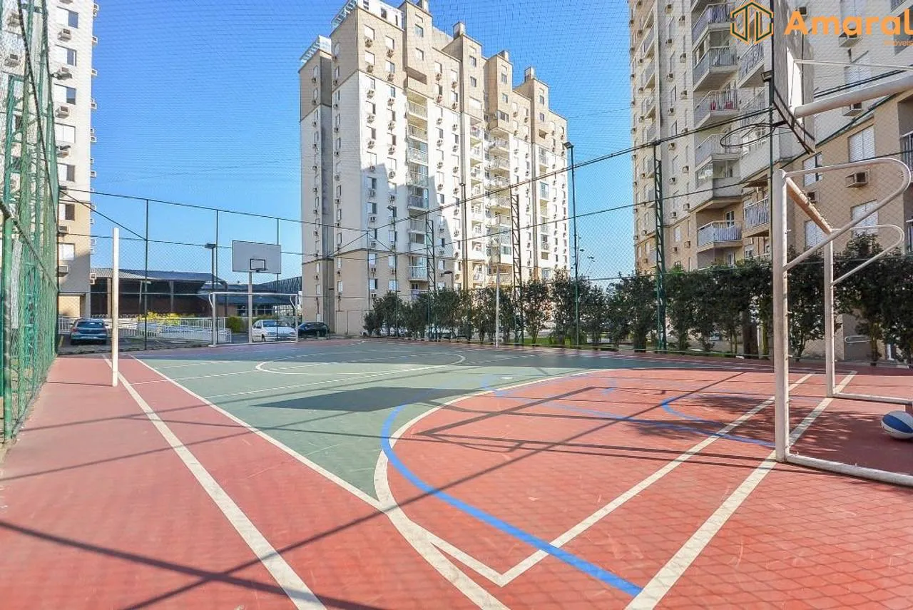 Квартира з 3 спальнями, у будинку є басейн — photo 27