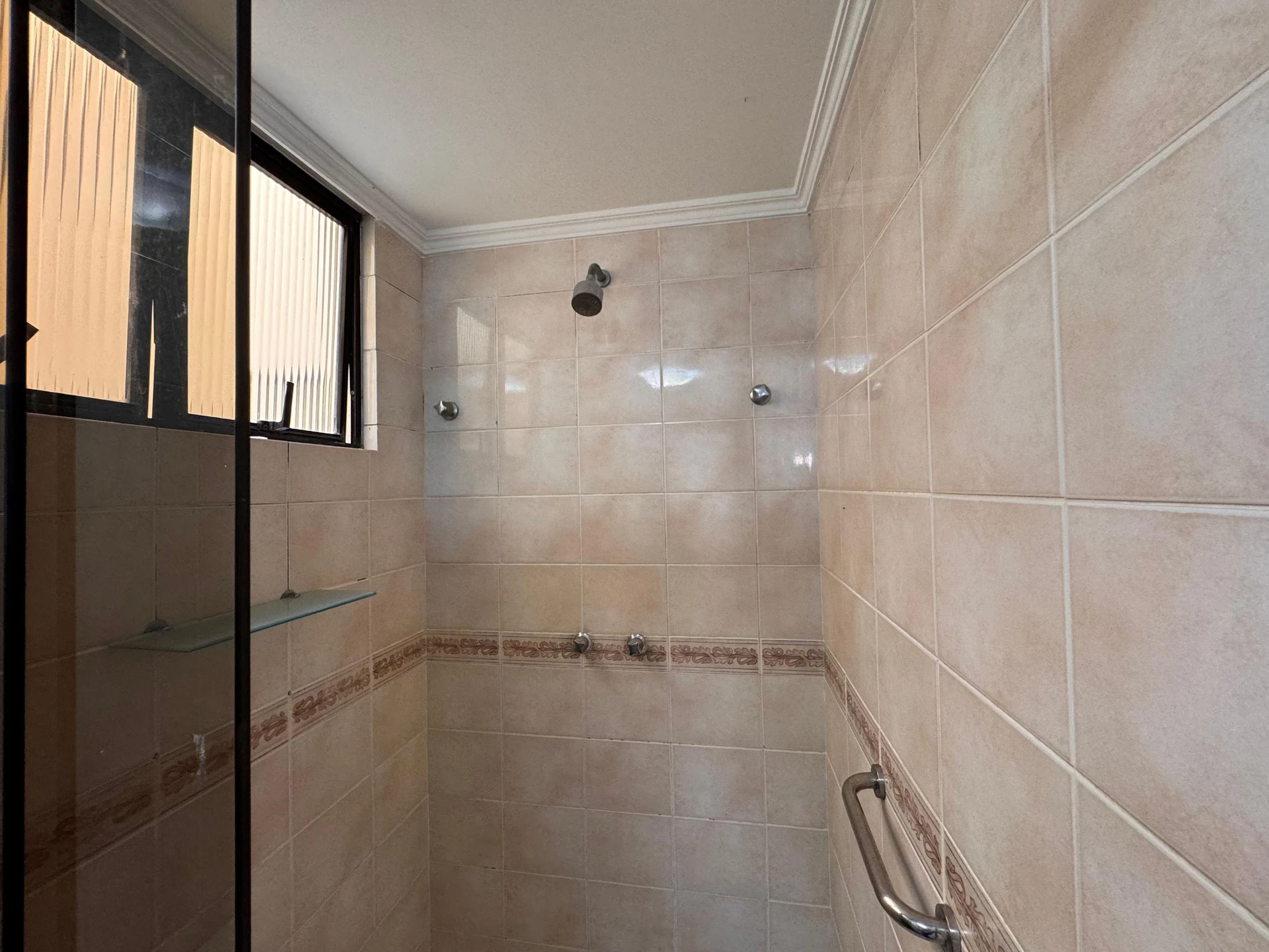 Орендна квартира з балконом: 2 кімнати та 1 спальня з ванною — photo 30