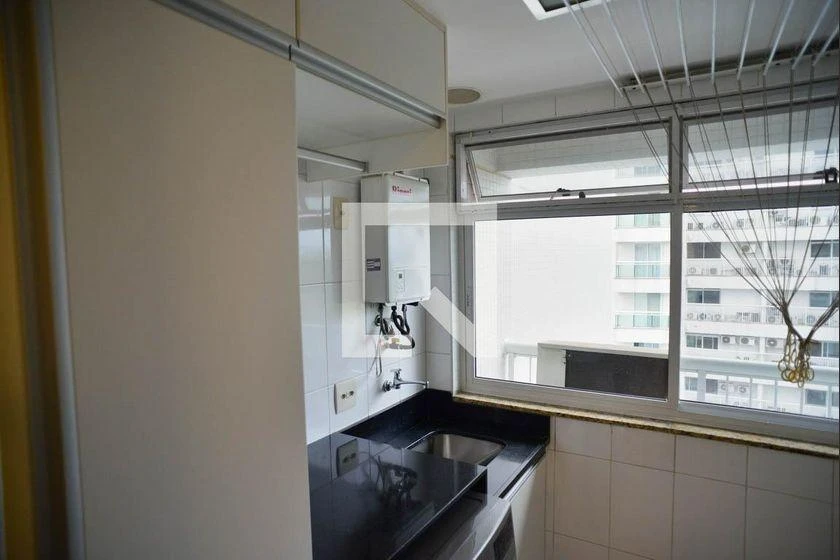 Washing machine in a 3-bedroom apartment, 160 m² — photo 35