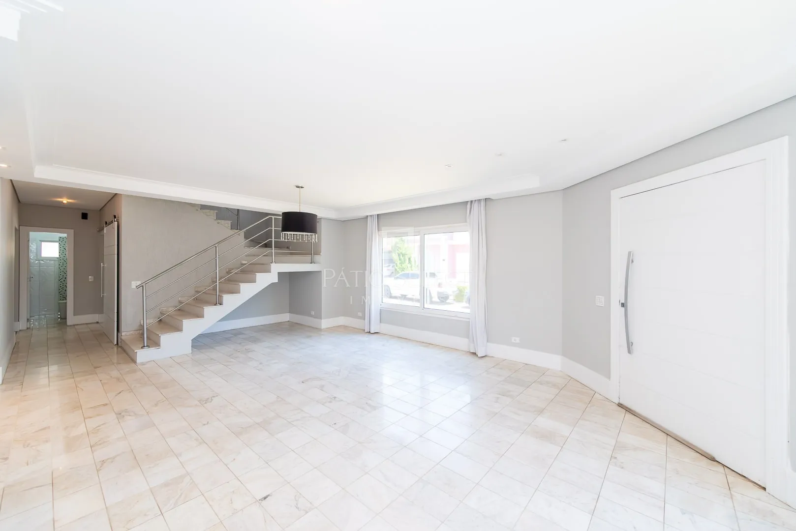 Furnished house, 305 m², with a bathtub — photo 130