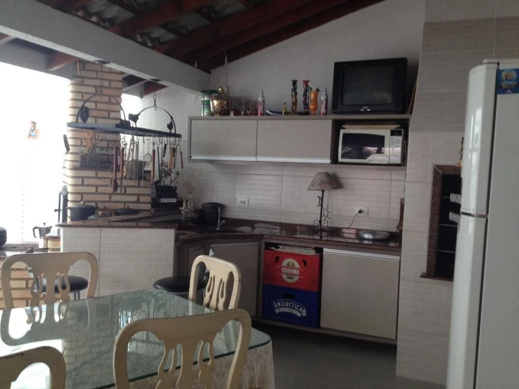 Casa mobiliada com 4 suítes e cozinha em conceito aberto — photo 48