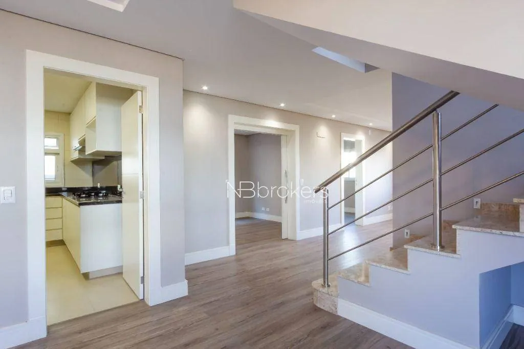 Condo house with 4 bedrooms and 5 bathrooms — photo 24