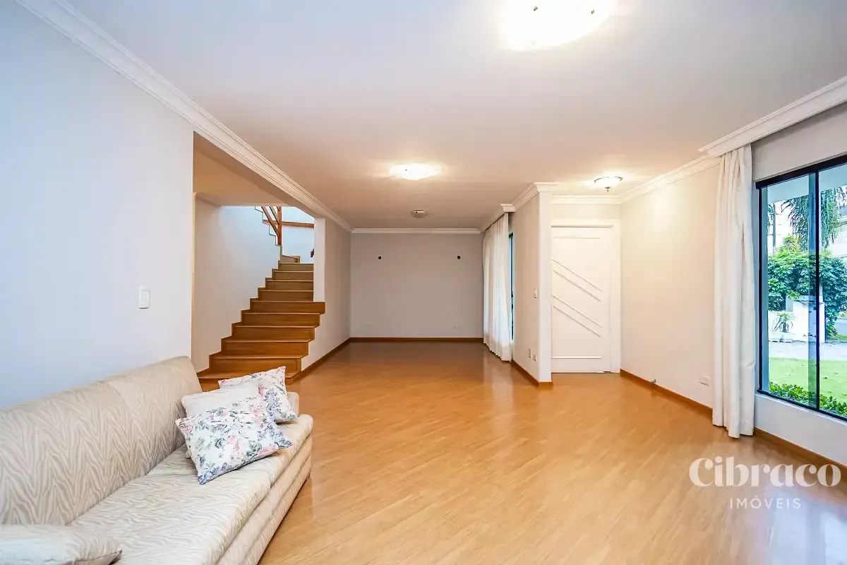 Unfurnished gated condo house with 3 bedrooms and 220 m² — photo 4