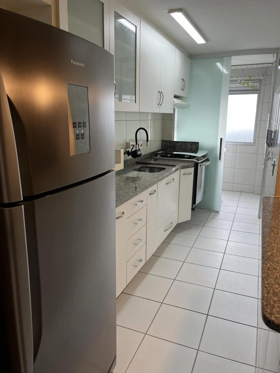 Furnished apartment with 3 bedrooms and a balcony — photo 6