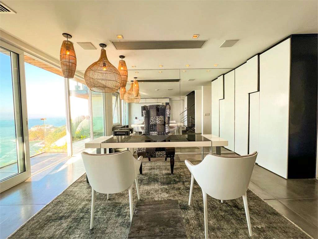 Furnished house with 5 en-suite rooms and 918 m² — photo 21
