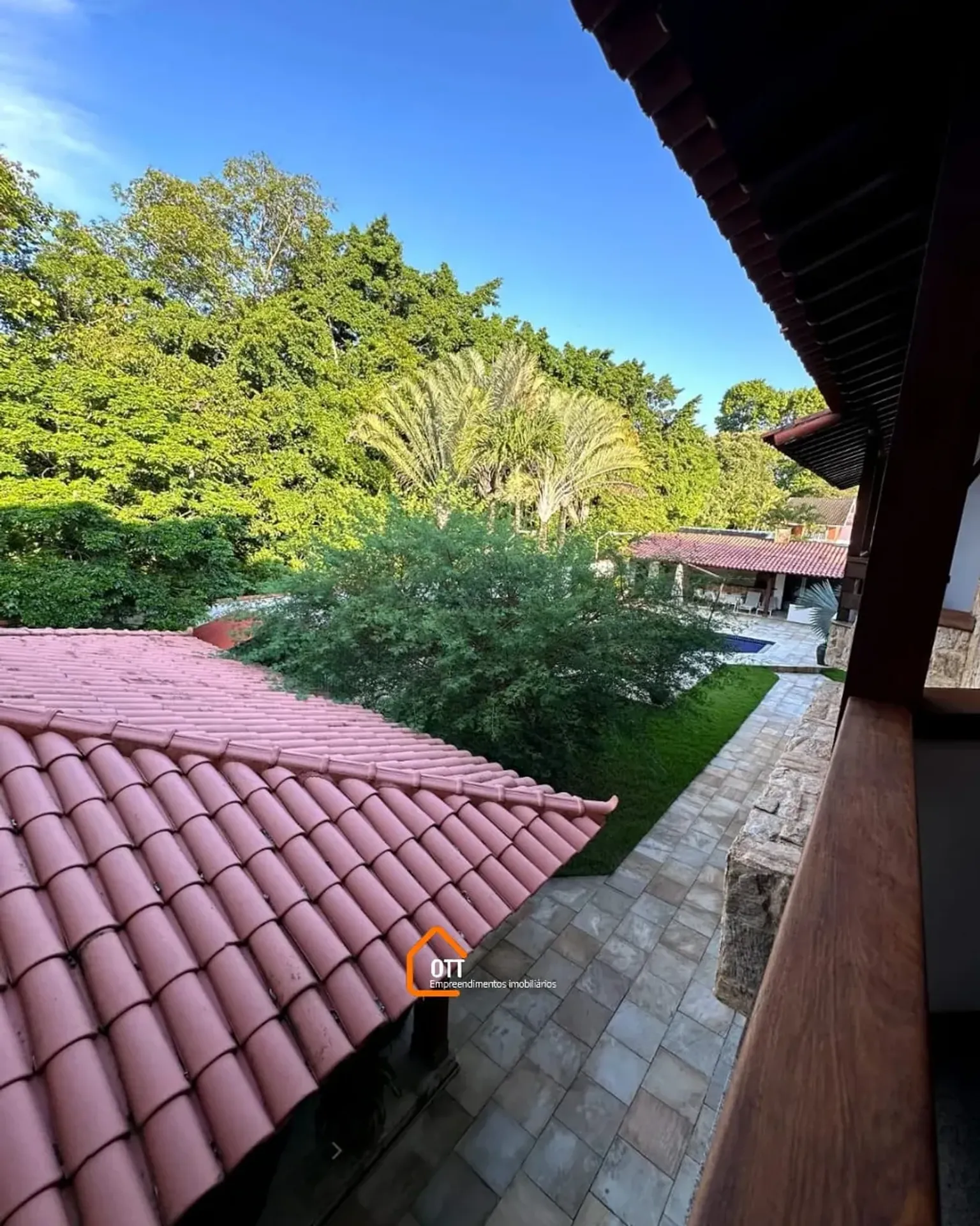 Casa com varanda e churrasqueira 5 quartos e 5 banheiros — photo 2