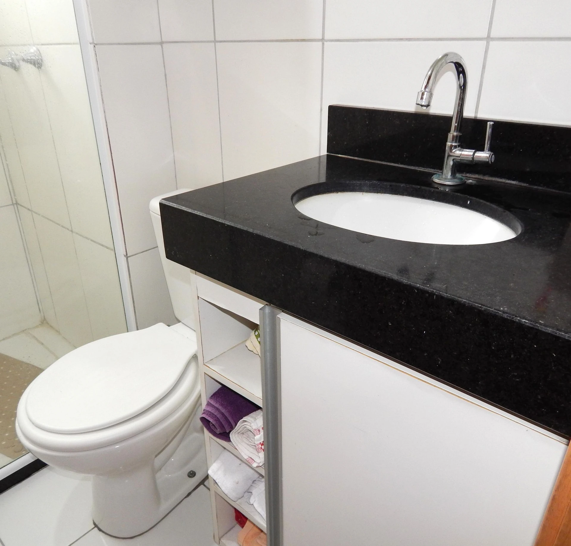 Furnished apartment, 42 m², with a grill on the balcony — photo 22