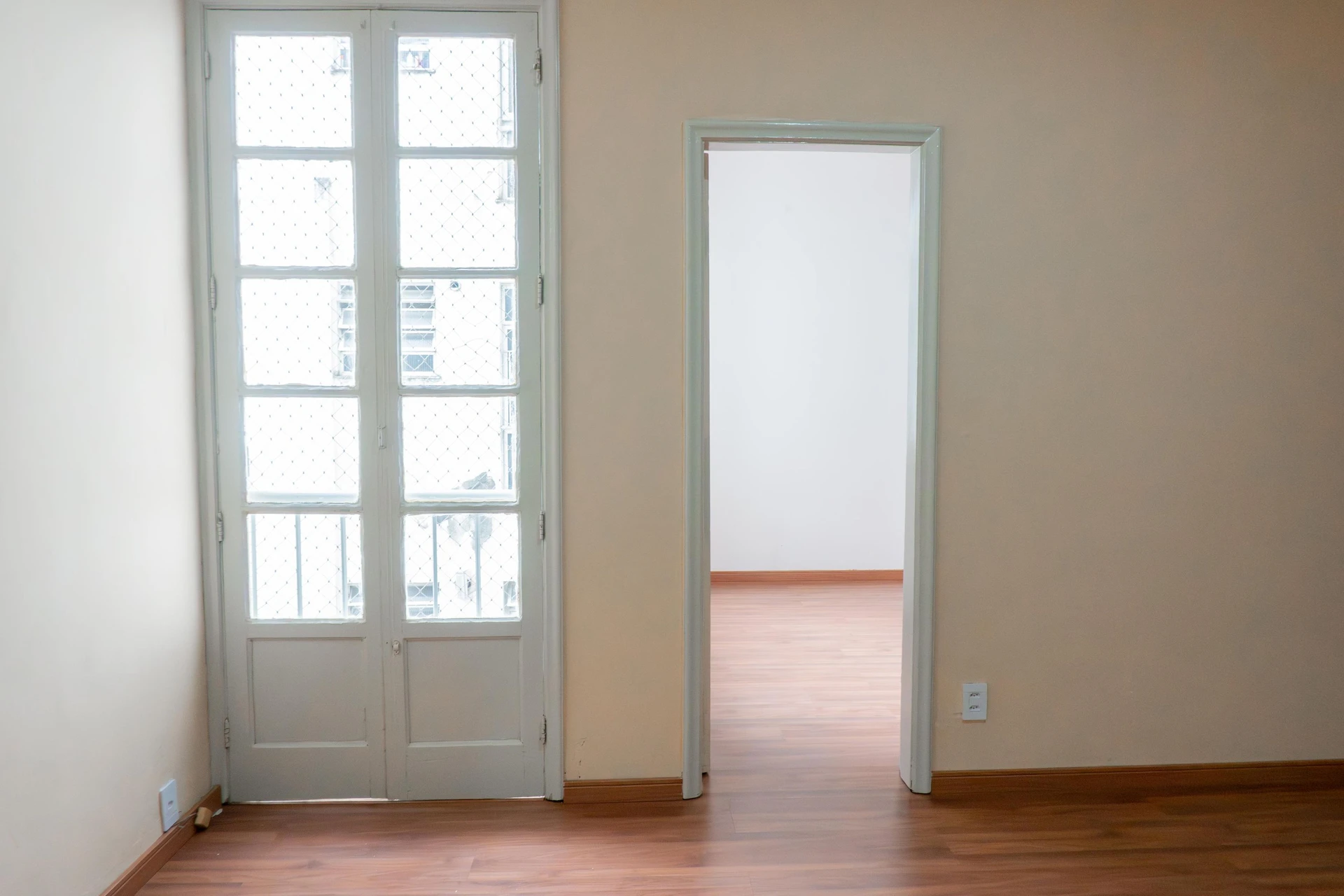 Apartment with 2 bedrooms and a balcony — photo 14