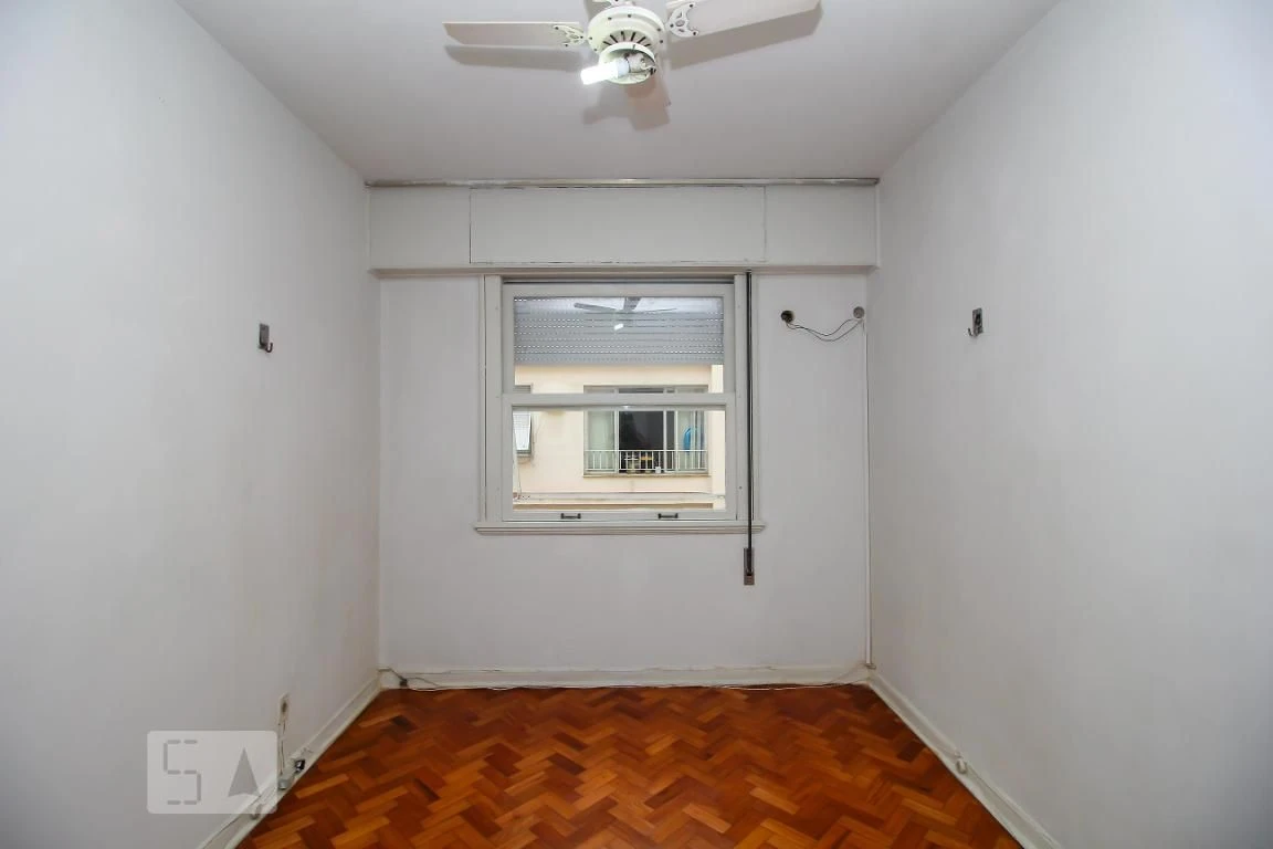 Rental apartment with 2 bedrooms and a balcony — photo 9