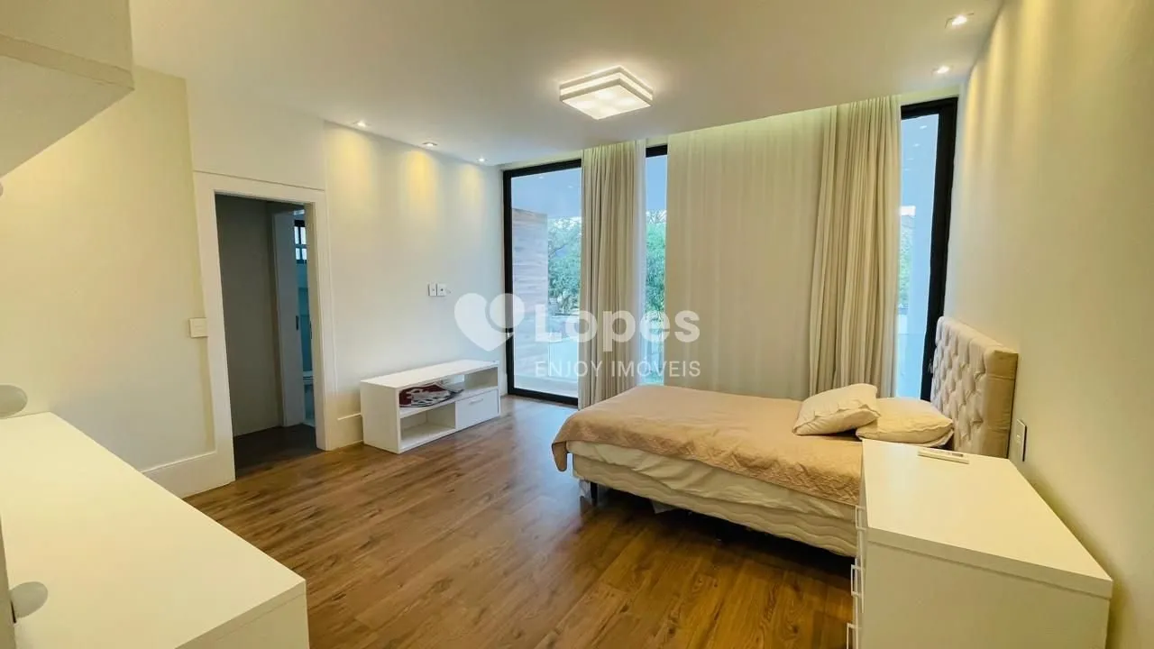 Furnished house with 5 en-suite bedrooms 600 m² — photo 5