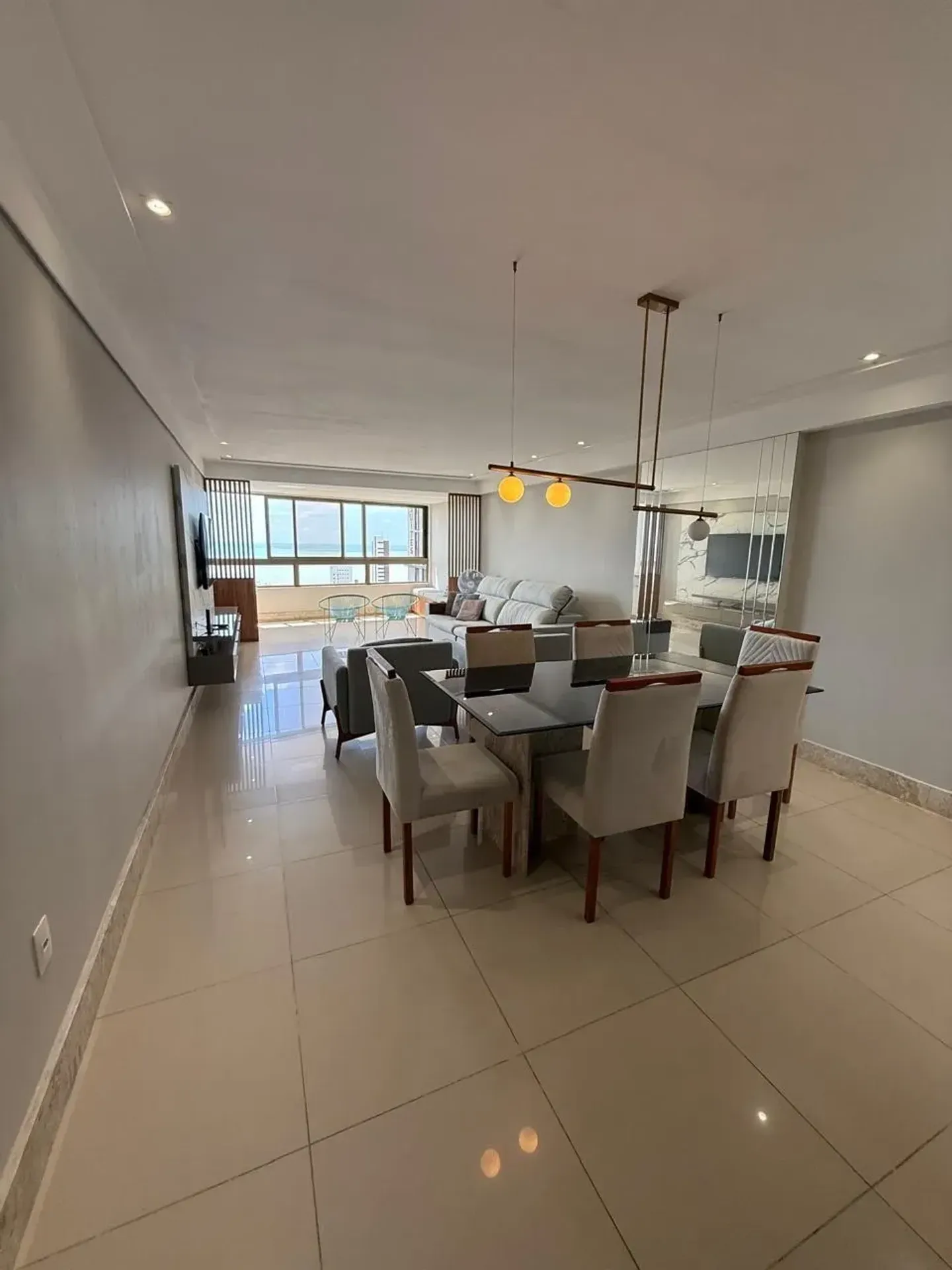 Furnished 175 m² apartment with 3 en-suite bedrooms — photo 14