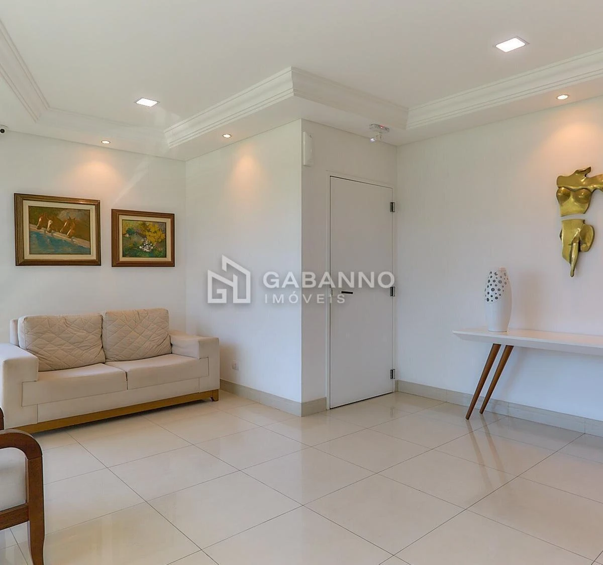 Furnished apartment, 69 m², with a glass-enclosed balcony — photo 18