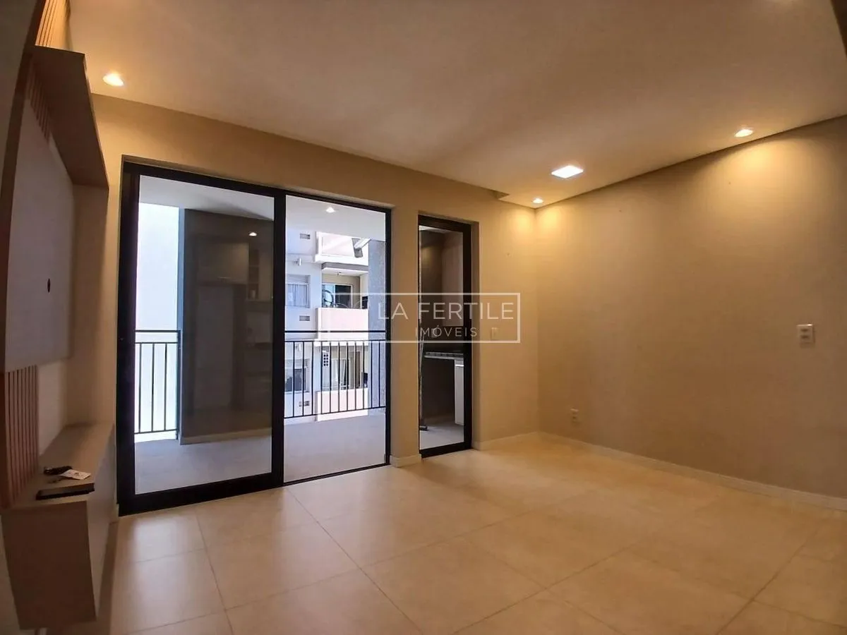 Apartamento com 2 dormitórios e varanda, 55,43 m² — photo 3