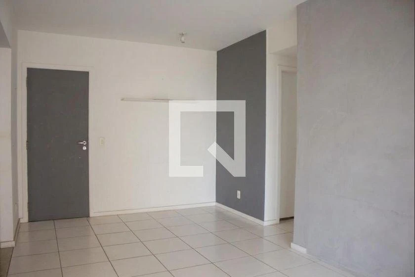 Glass-enclosed balcony in a 2-bedroom apartment, 69 m² — photo 20