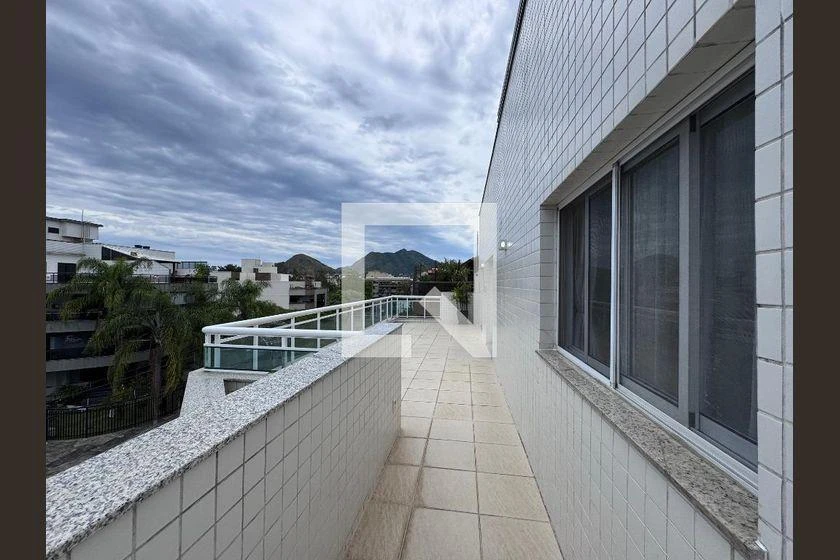 Furnished 360 m² apartment with 3 en-suite bedrooms — photo 31