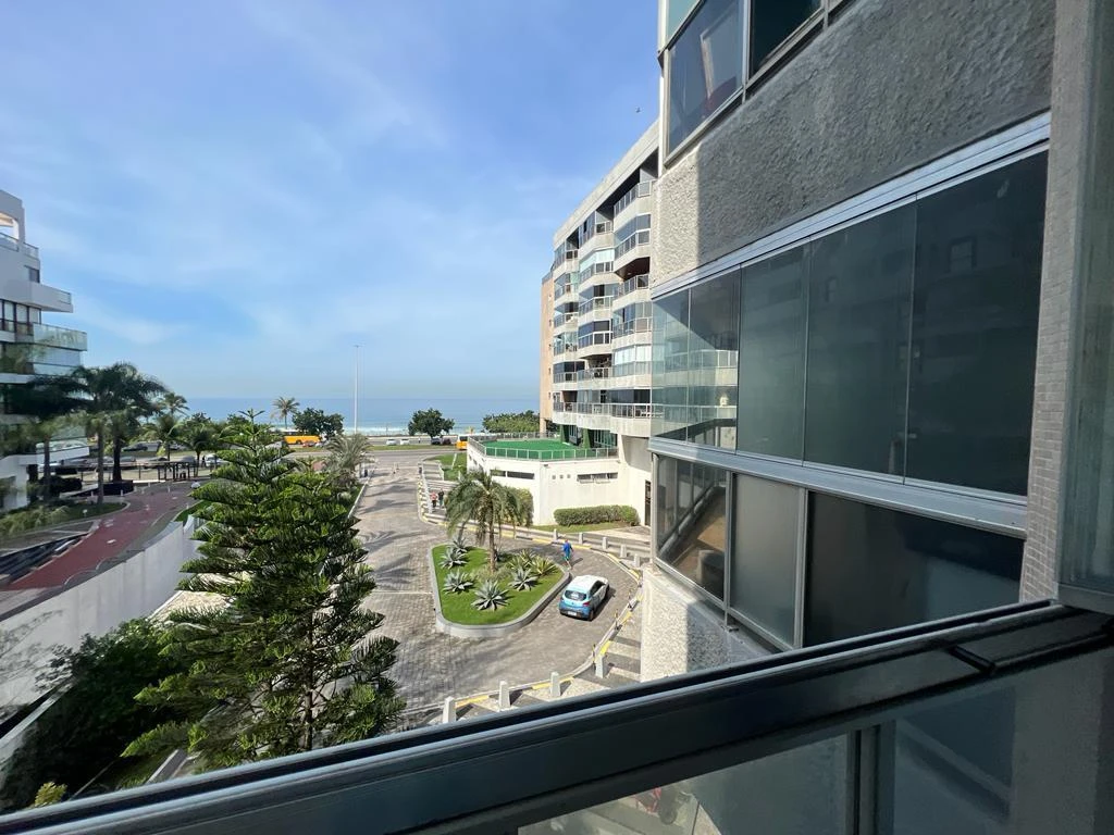 Furnished 70 m² apartment with 2 bedrooms and 2 bathrooms — photo 17