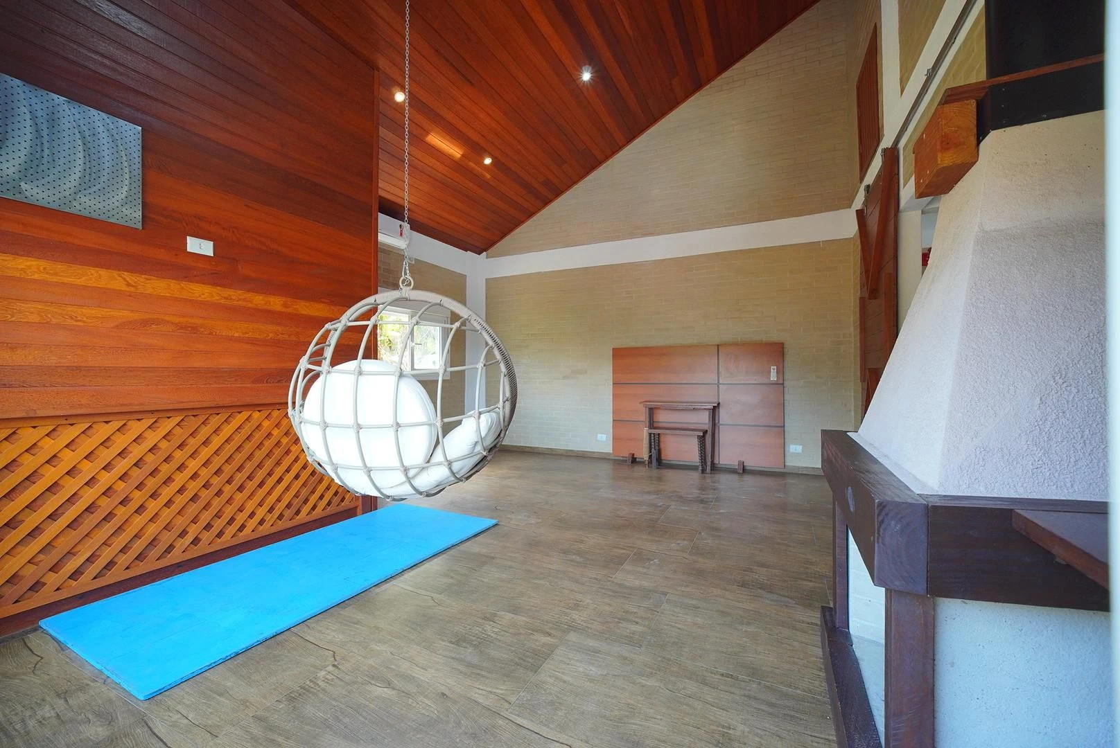 House with 2 bedrooms, 2 bathrooms and private garden — photo 12