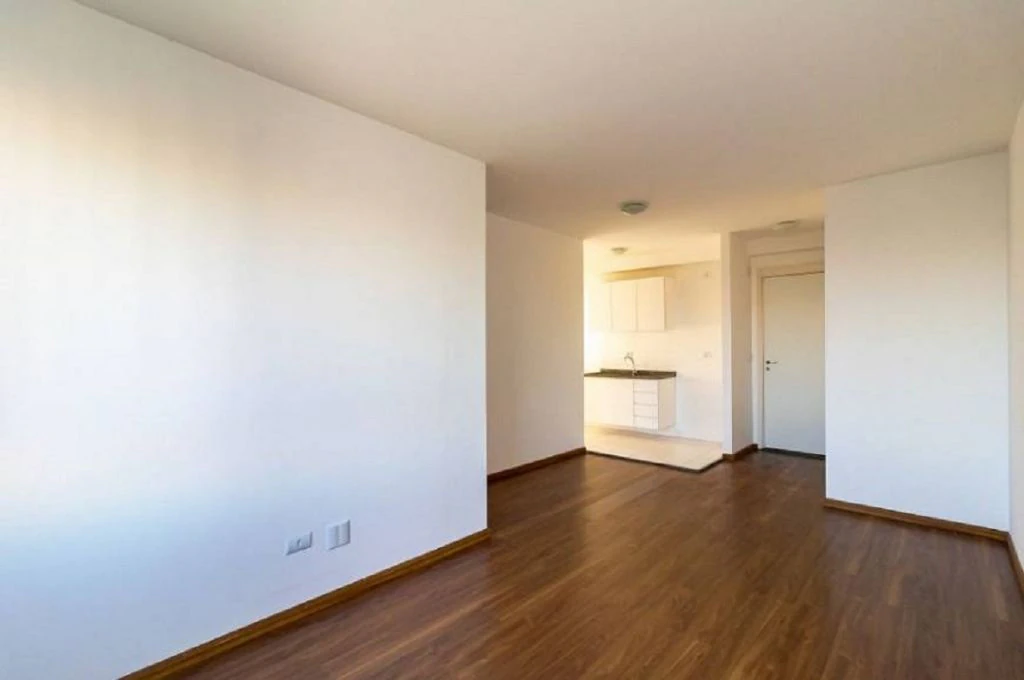 3-bedroom apartment with wood floors and 101 m² — photo 5
